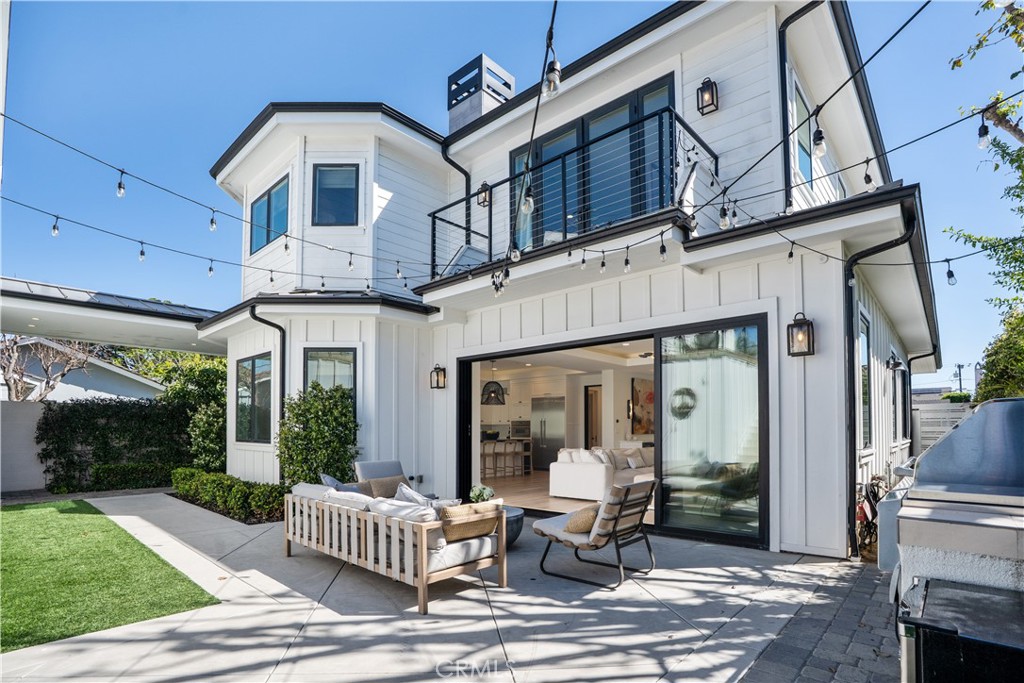 515 Tustin Ave