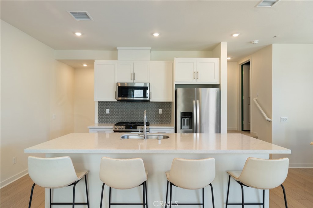 1562 Topeka Ave 1 1