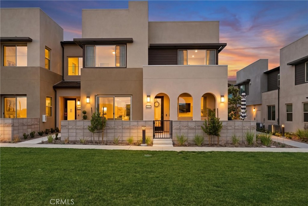 3247 E. Moonstone Drive
