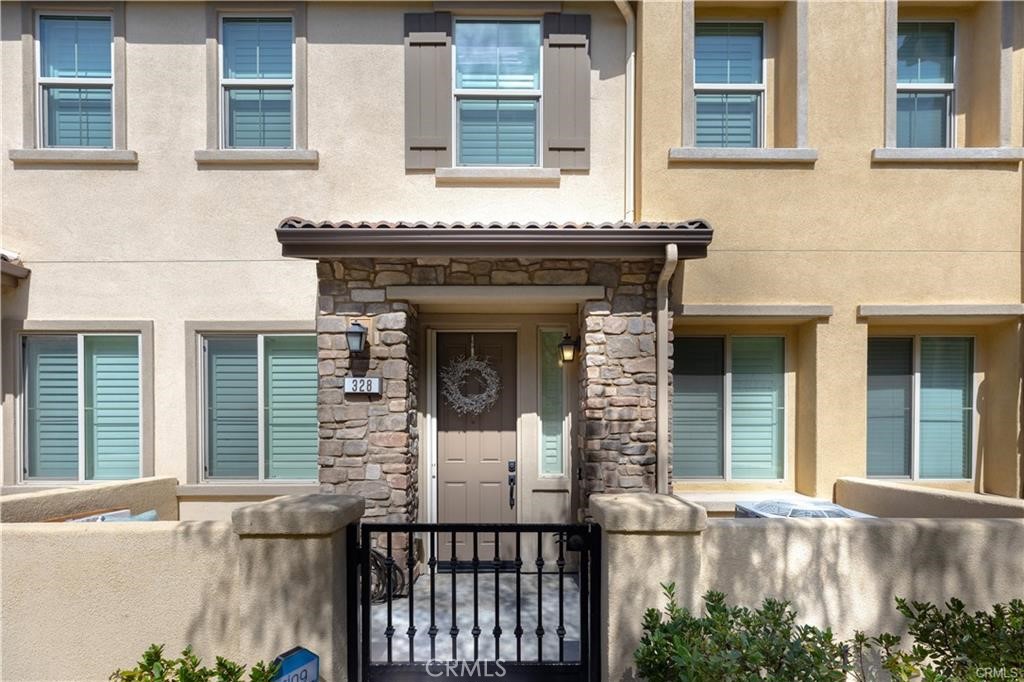 328 S Auburn Heights Lane