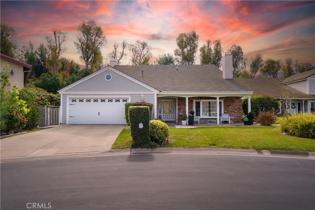 7318 E Cambria