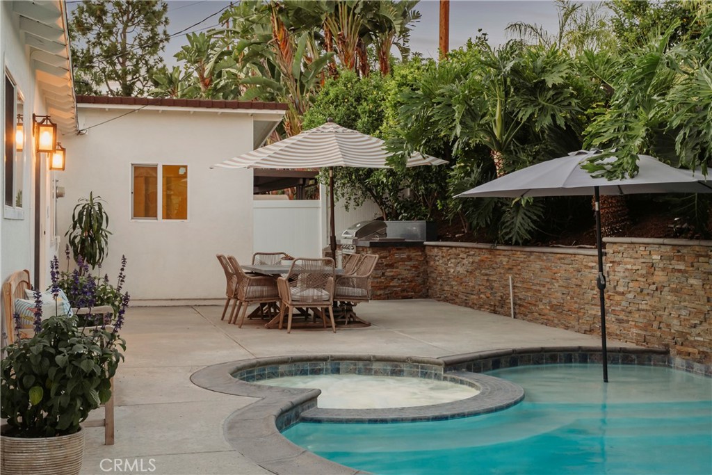 4522 Loganview Drive