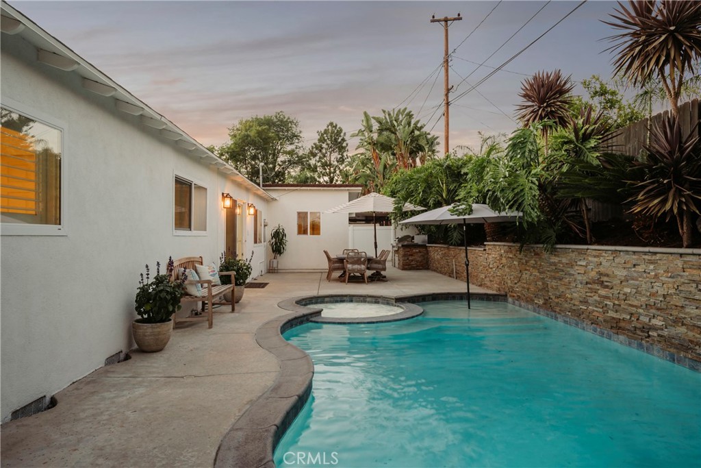 4522 Loganview Drive