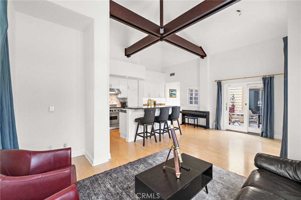 2741 Bungalow