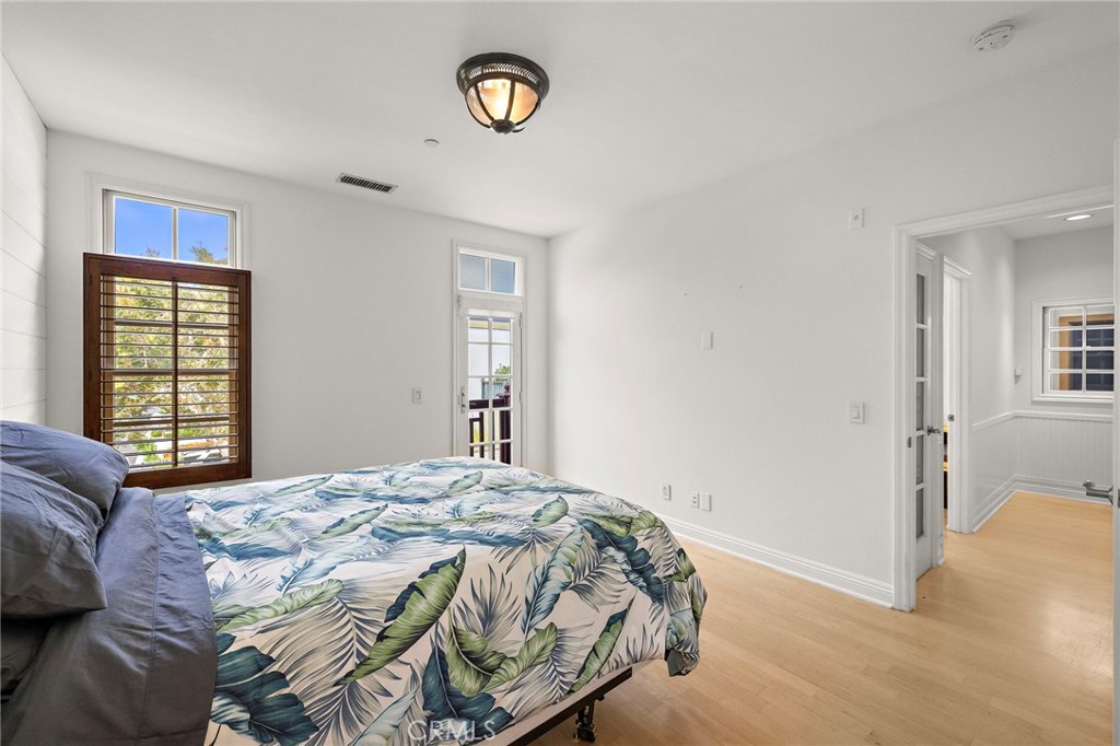 2741 Bungalow