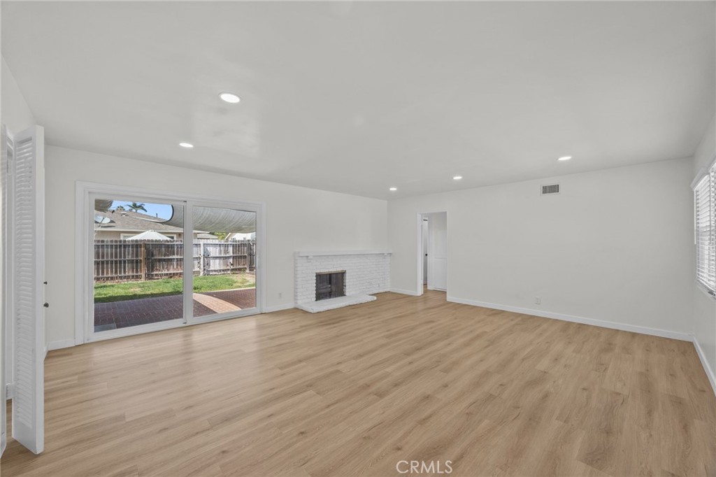 2445 W Marian