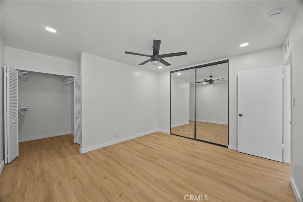 2445 W Marian