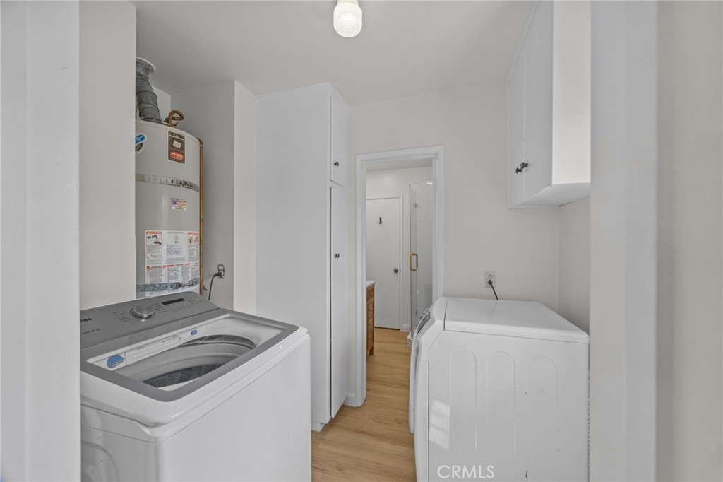 2445 W Marian