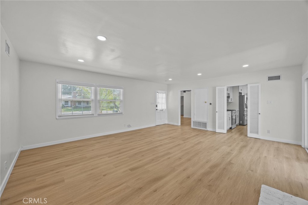 2445 W Marian