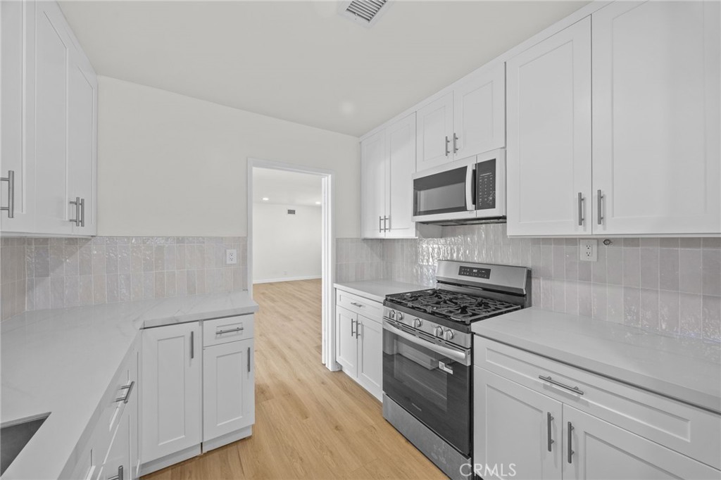2445 W Marian