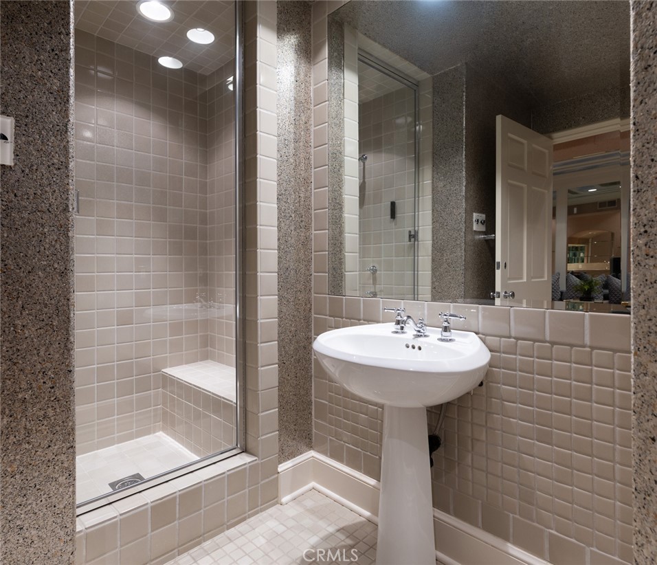 3 Weybridge Court