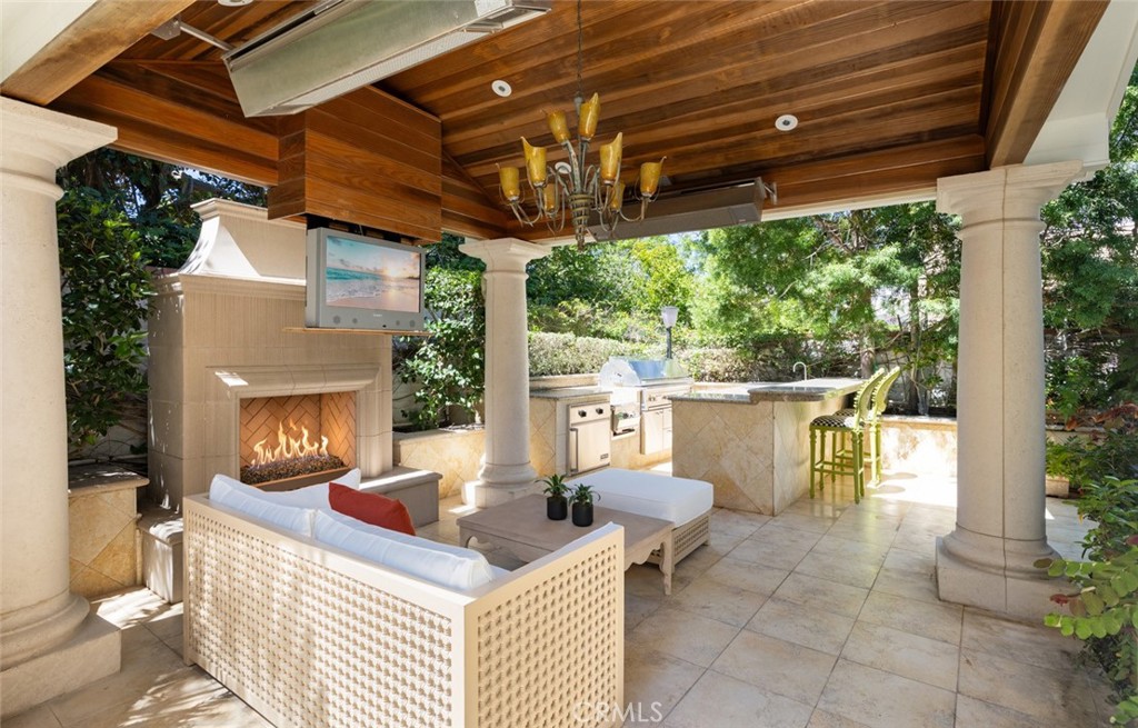 3 Weybridge Court