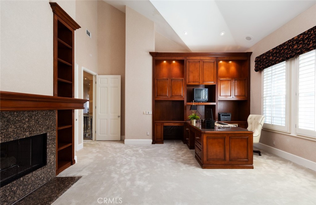 3 Weybridge Court