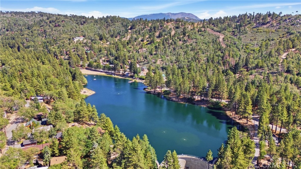 33846 Green Valley Lake