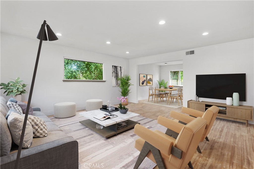 6972 Laurelhurst
