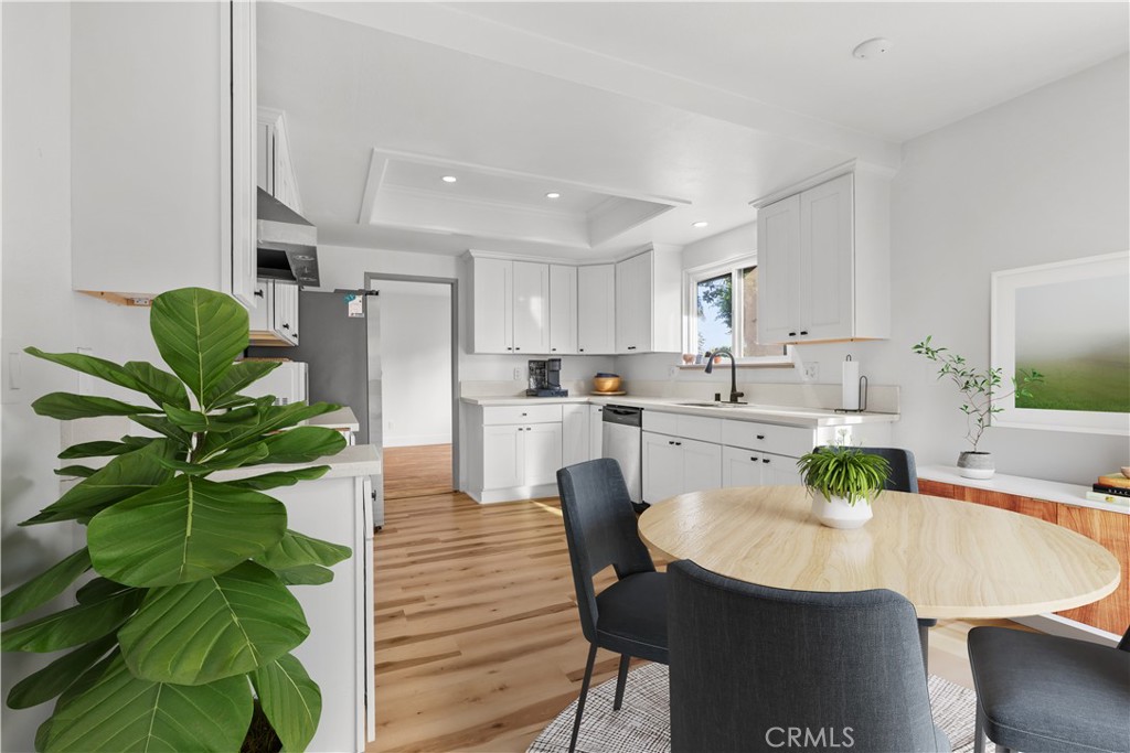 6972 Laurelhurst