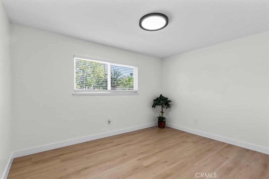 1025 Richards