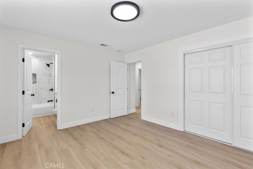 1025 Richards