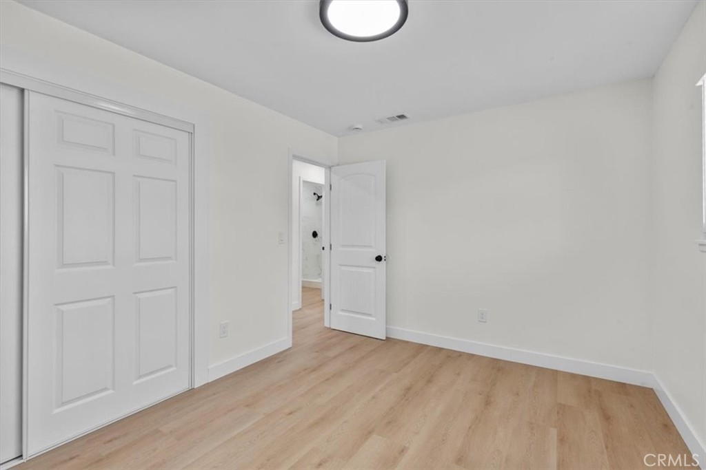 1025 Richards