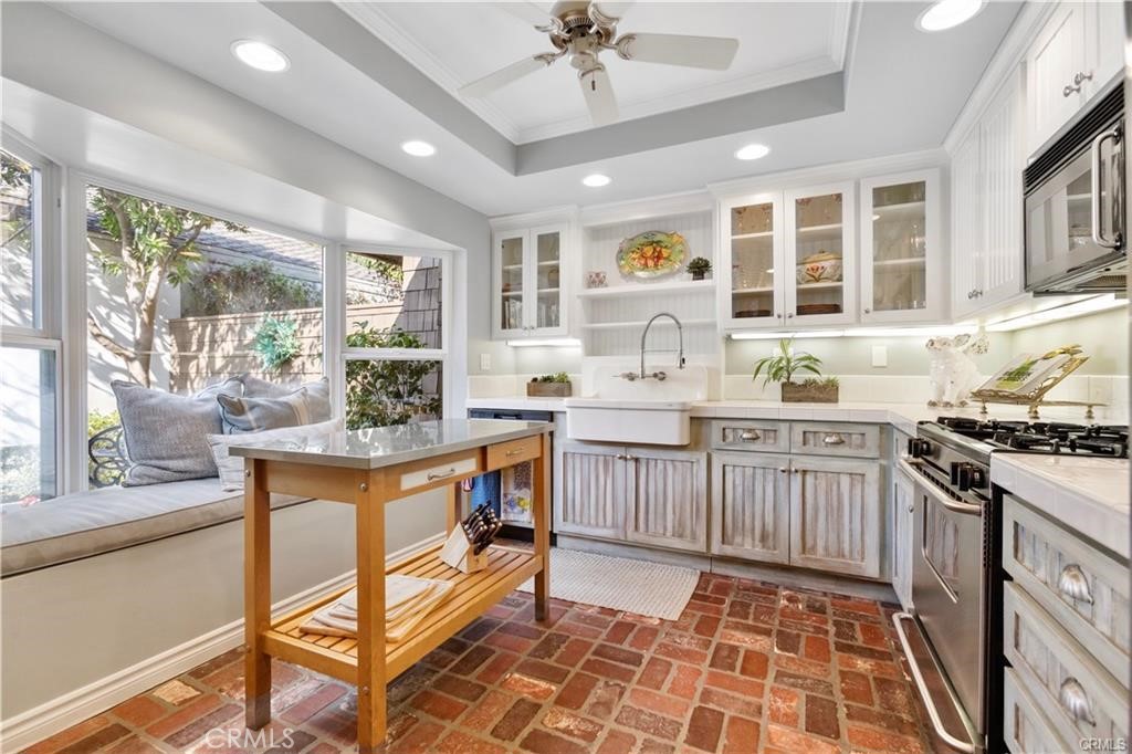 4 Sea Island Drive