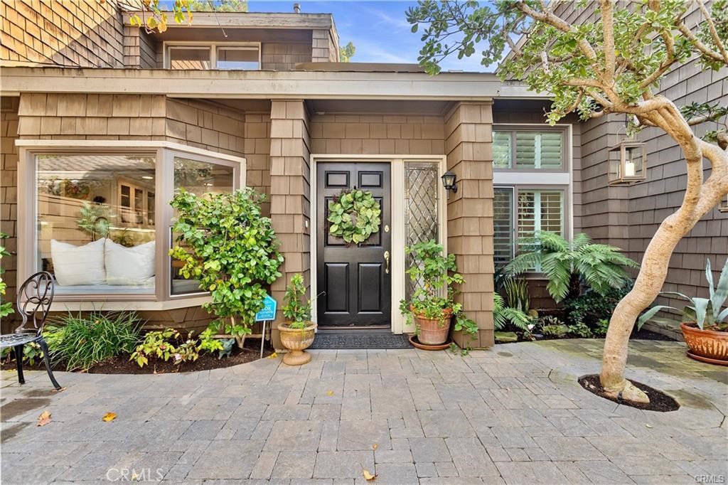 4 Sea Island Drive
