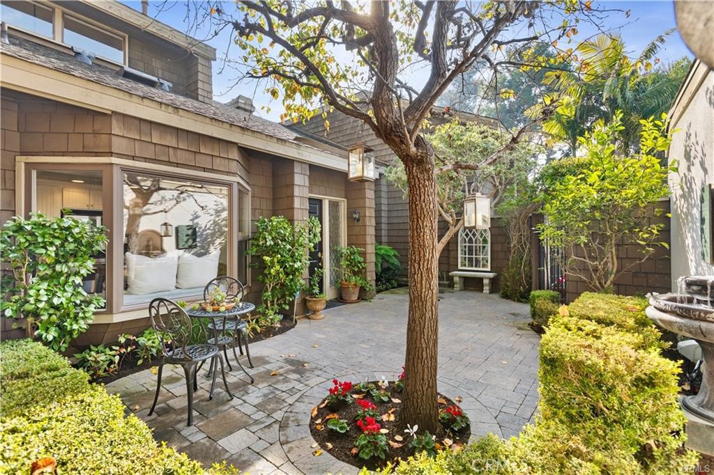 4 Sea Island Drive