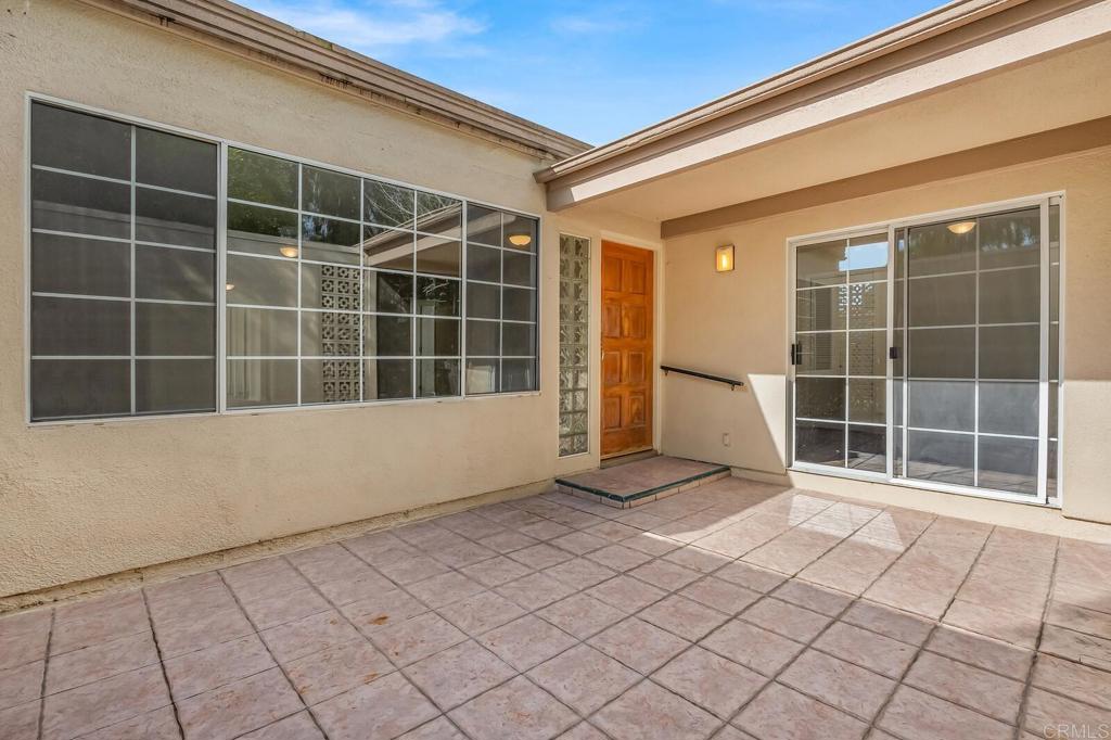 322 Avenida Carmel D