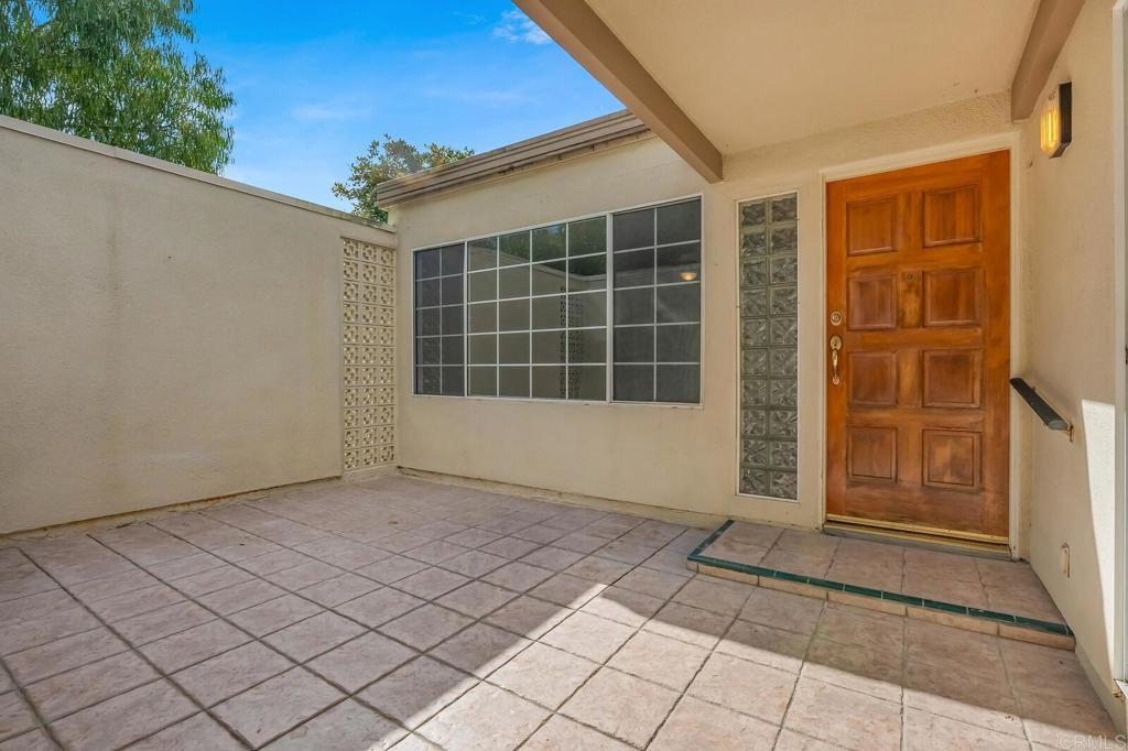 322 Avenida Carmel D