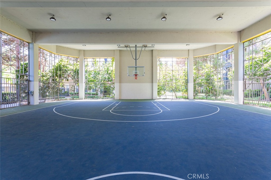 2350 Watermarke Place