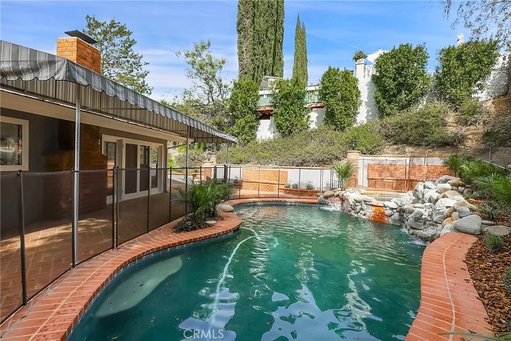 4050 Magna Carta Road