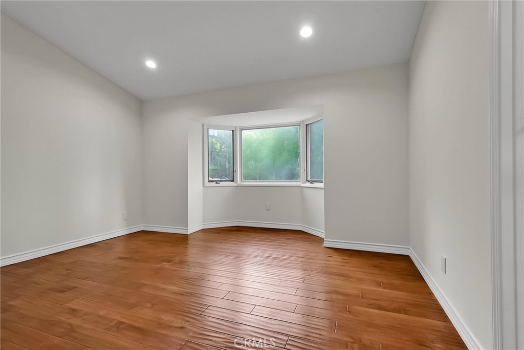 4050 Magna Carta Road