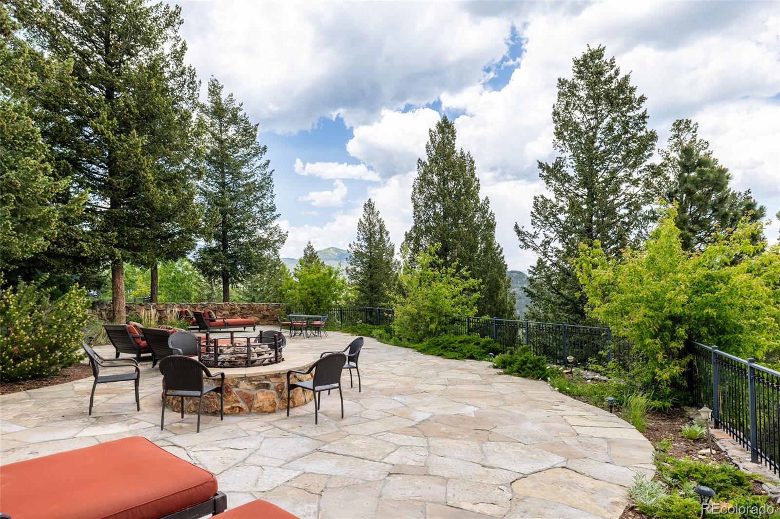 1275 Silver Tip Lane