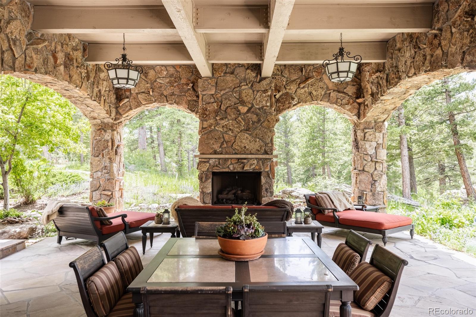 1275 Silver Tip Lane