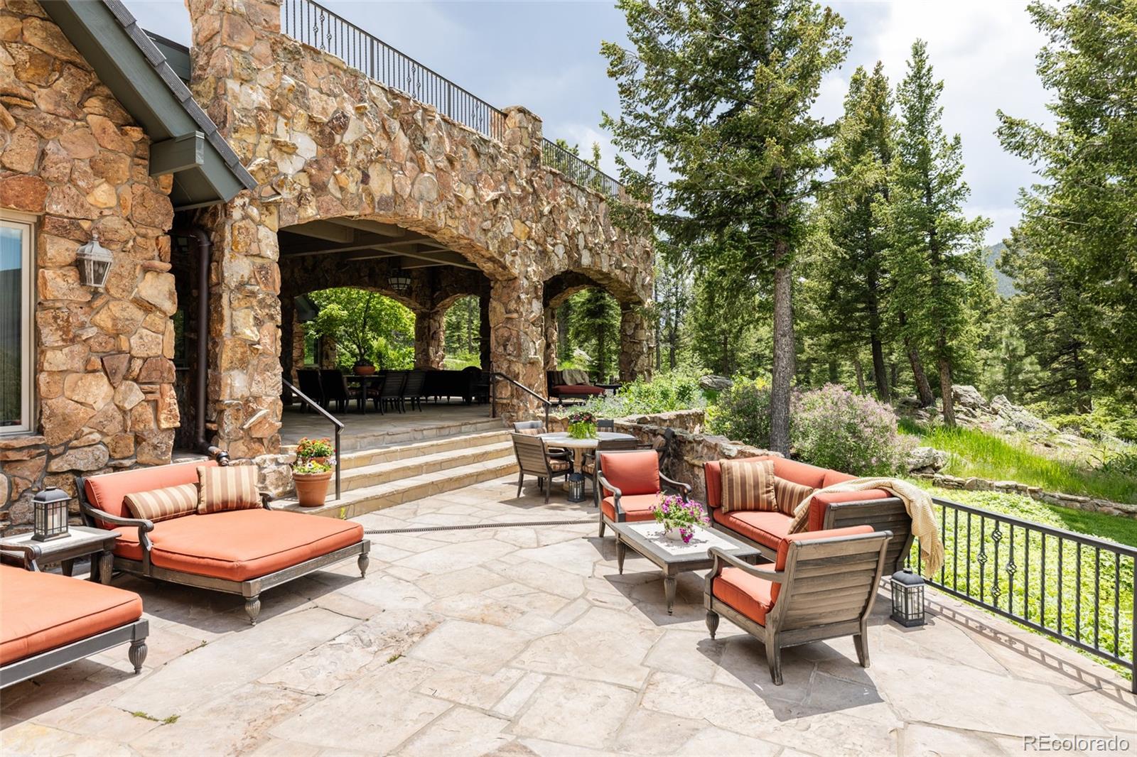 1275 Silver Tip Lane