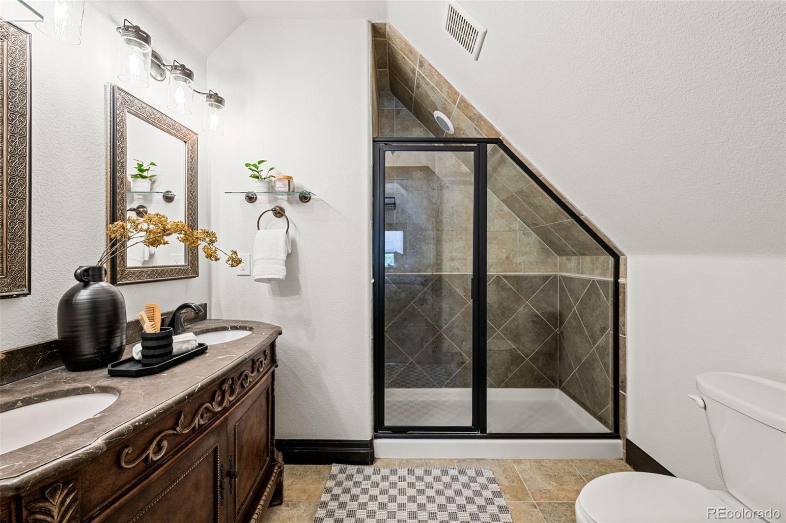 3643 N Franklin Street