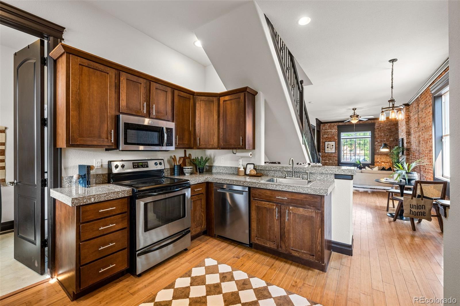 3643 N Franklin Street