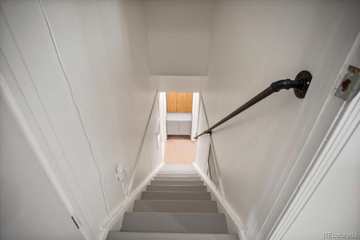 3191 S Leyden Street