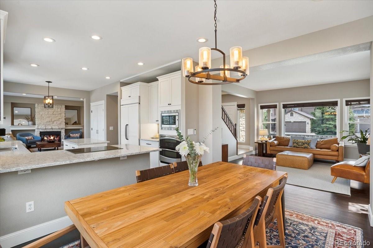 2415 E Lansdowne Court