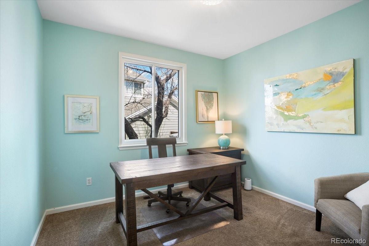 2415 E Lansdowne Court