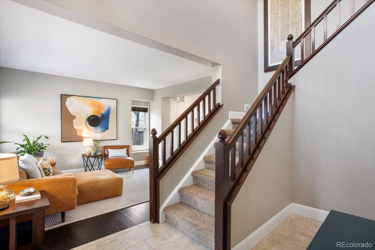 2415 E Lansdowne Court