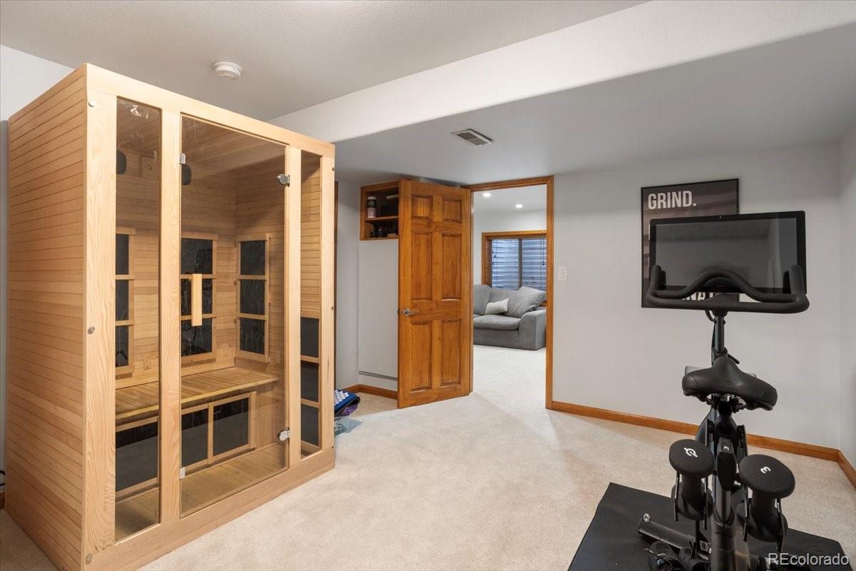 2415 E Lansdowne Court