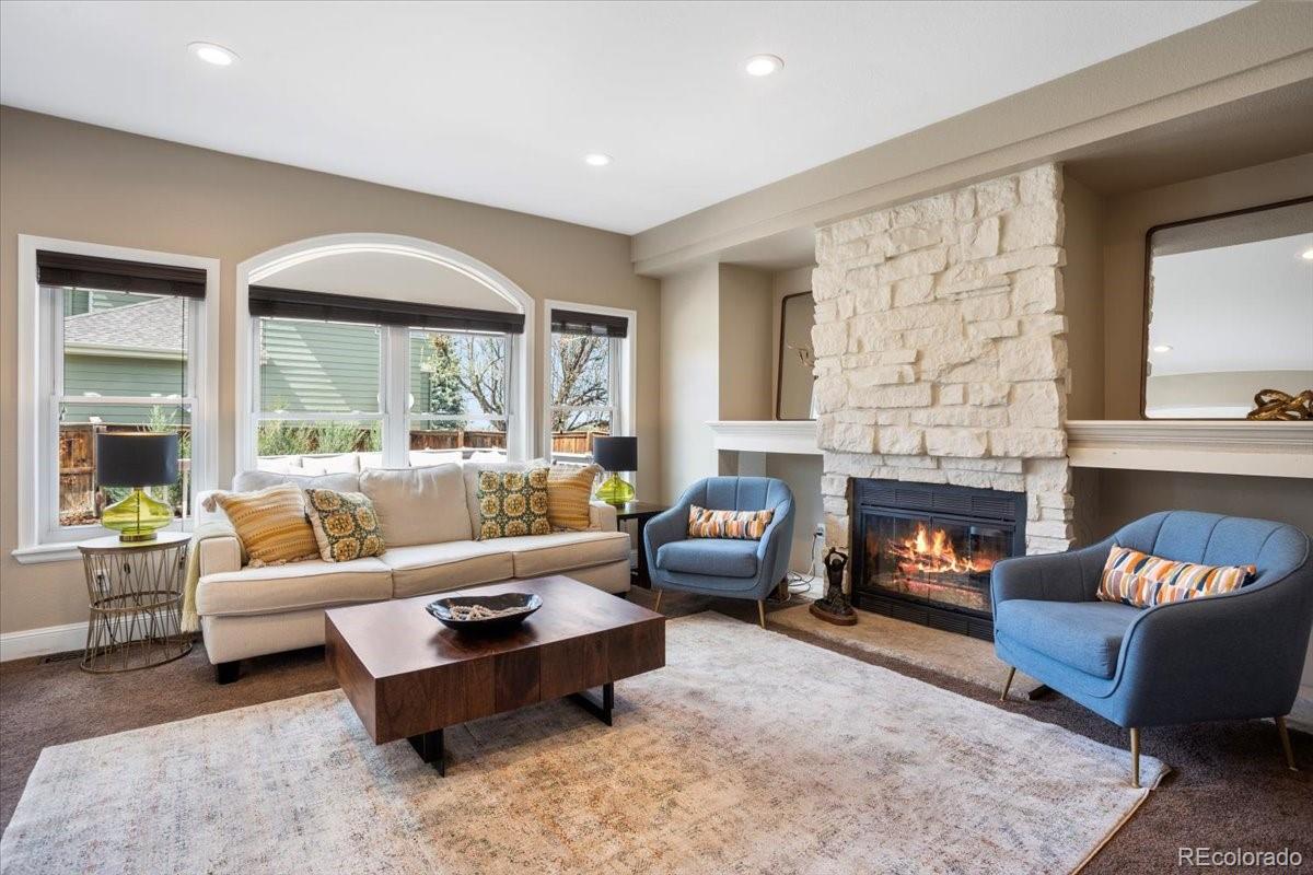 2415 E Lansdowne Court