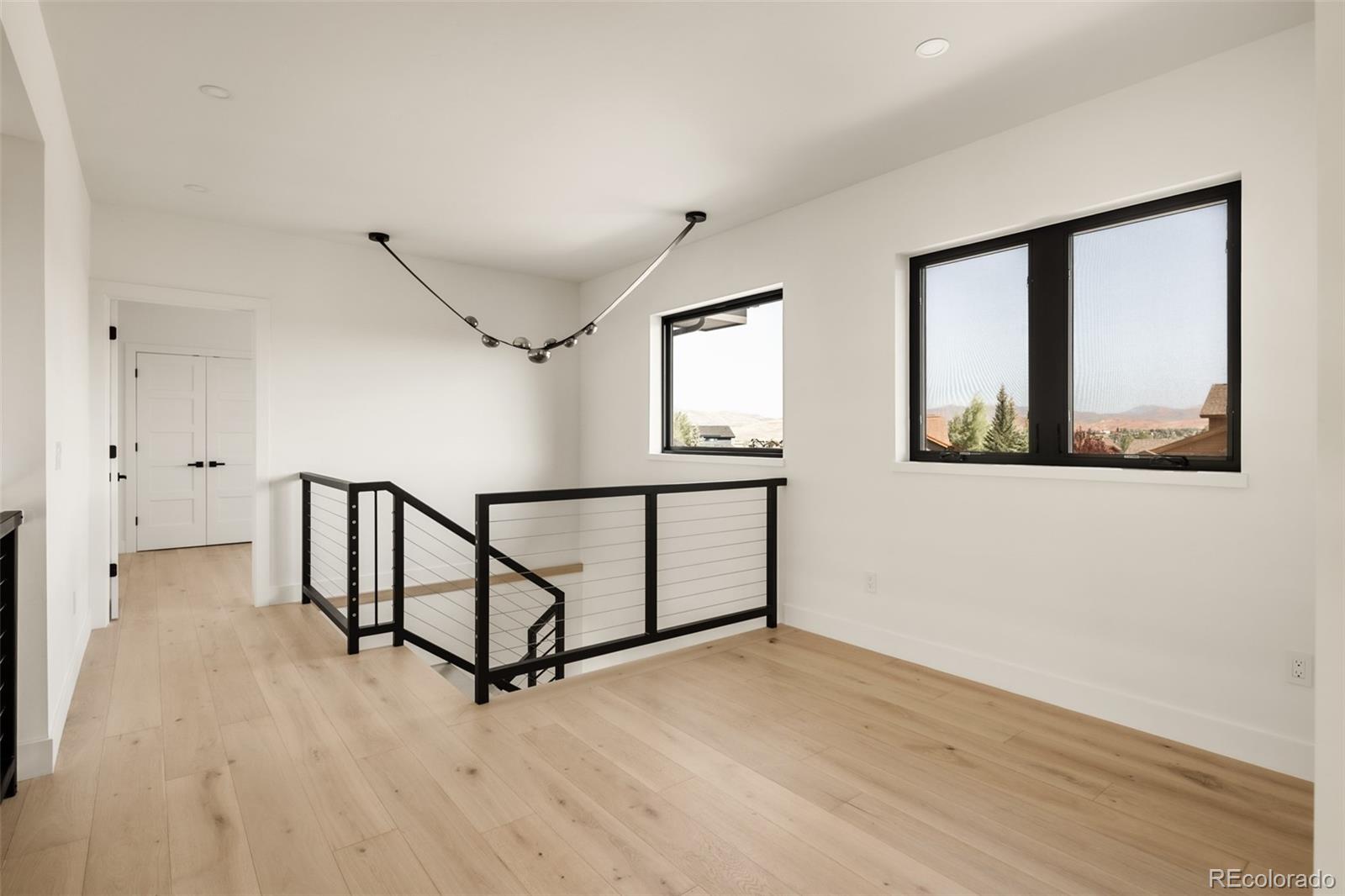 1735 Mountain Sky Lane