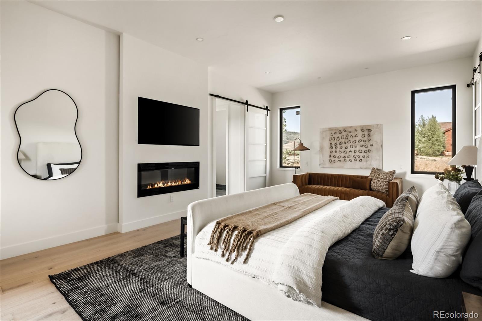 1735 Mountain Sky Lane