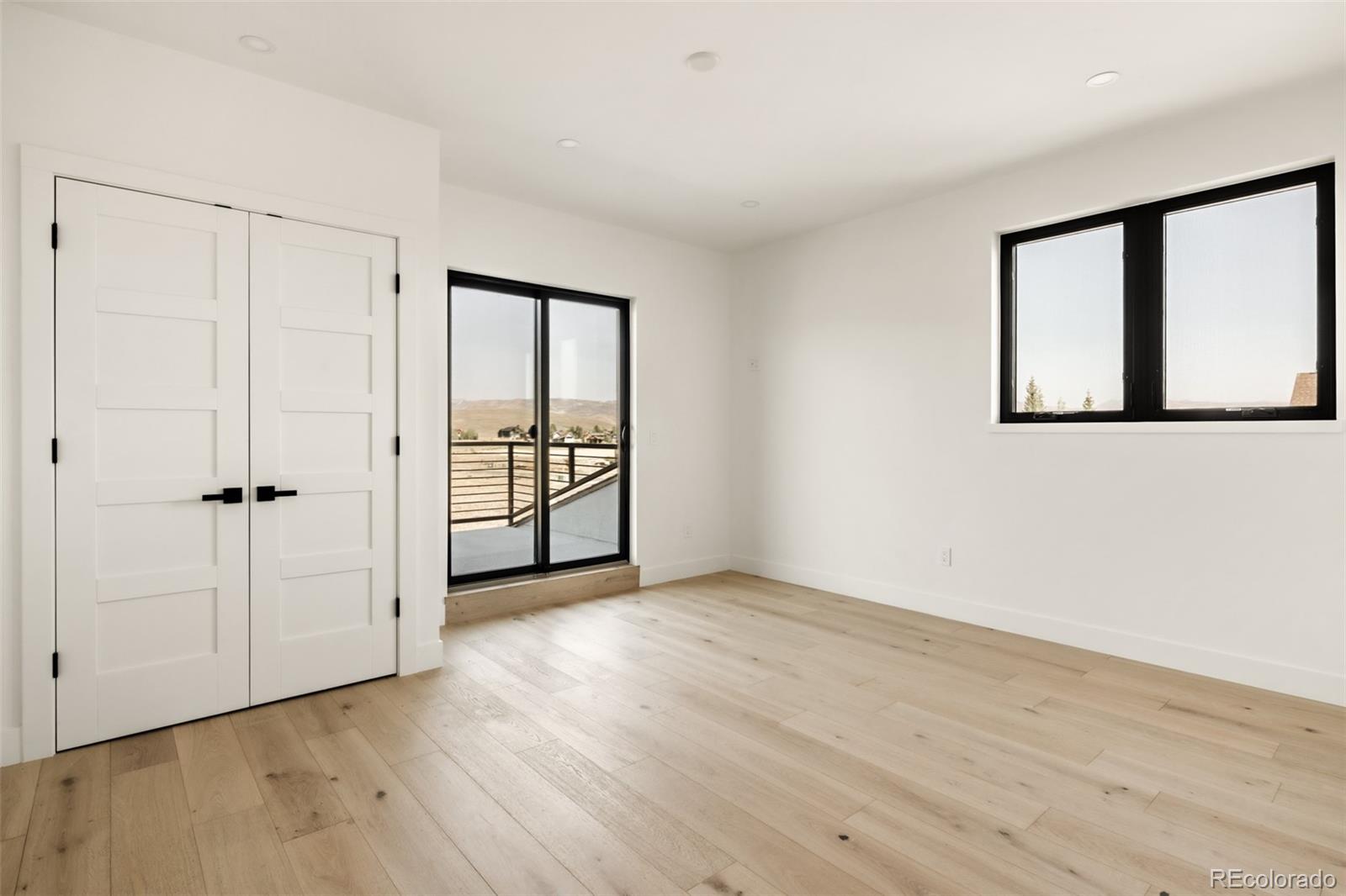 1735 Mountain Sky Lane