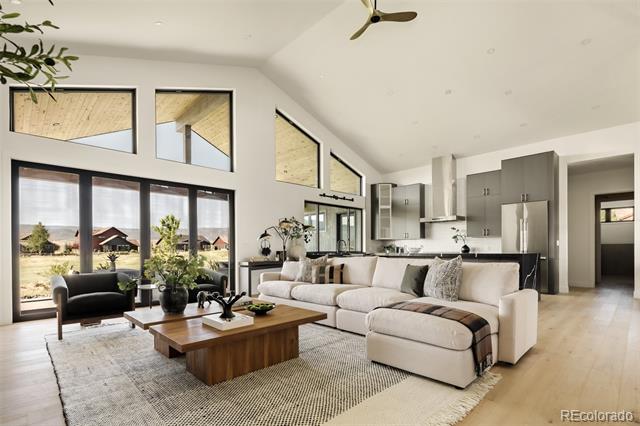 1735 Mountain Sky Lane