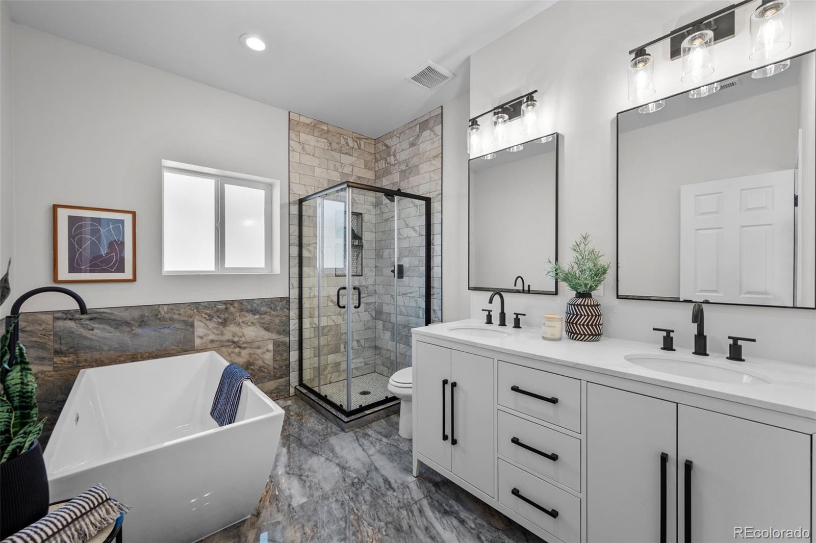 3402 W Center Avenue