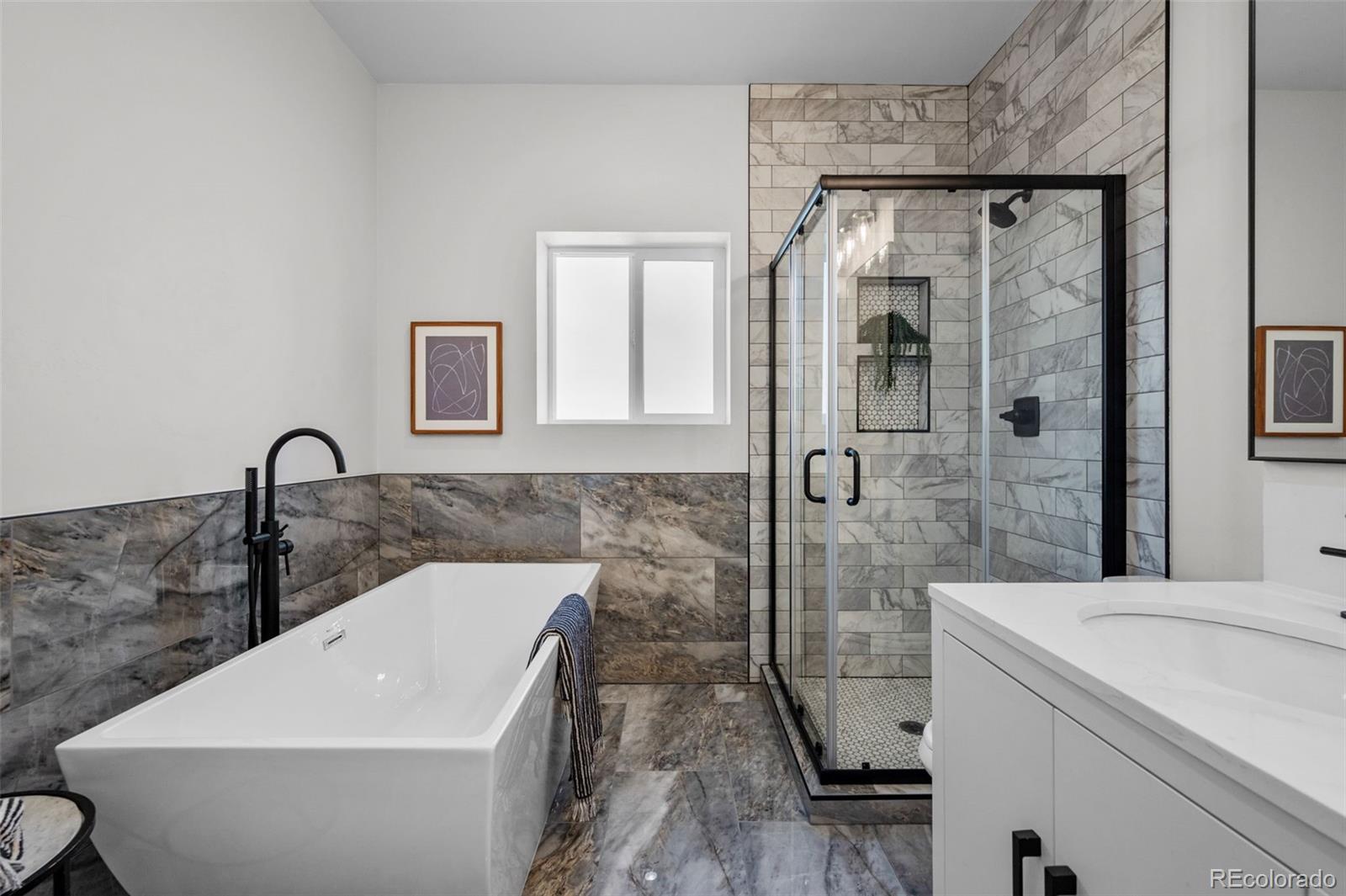 3402 W Center Avenue