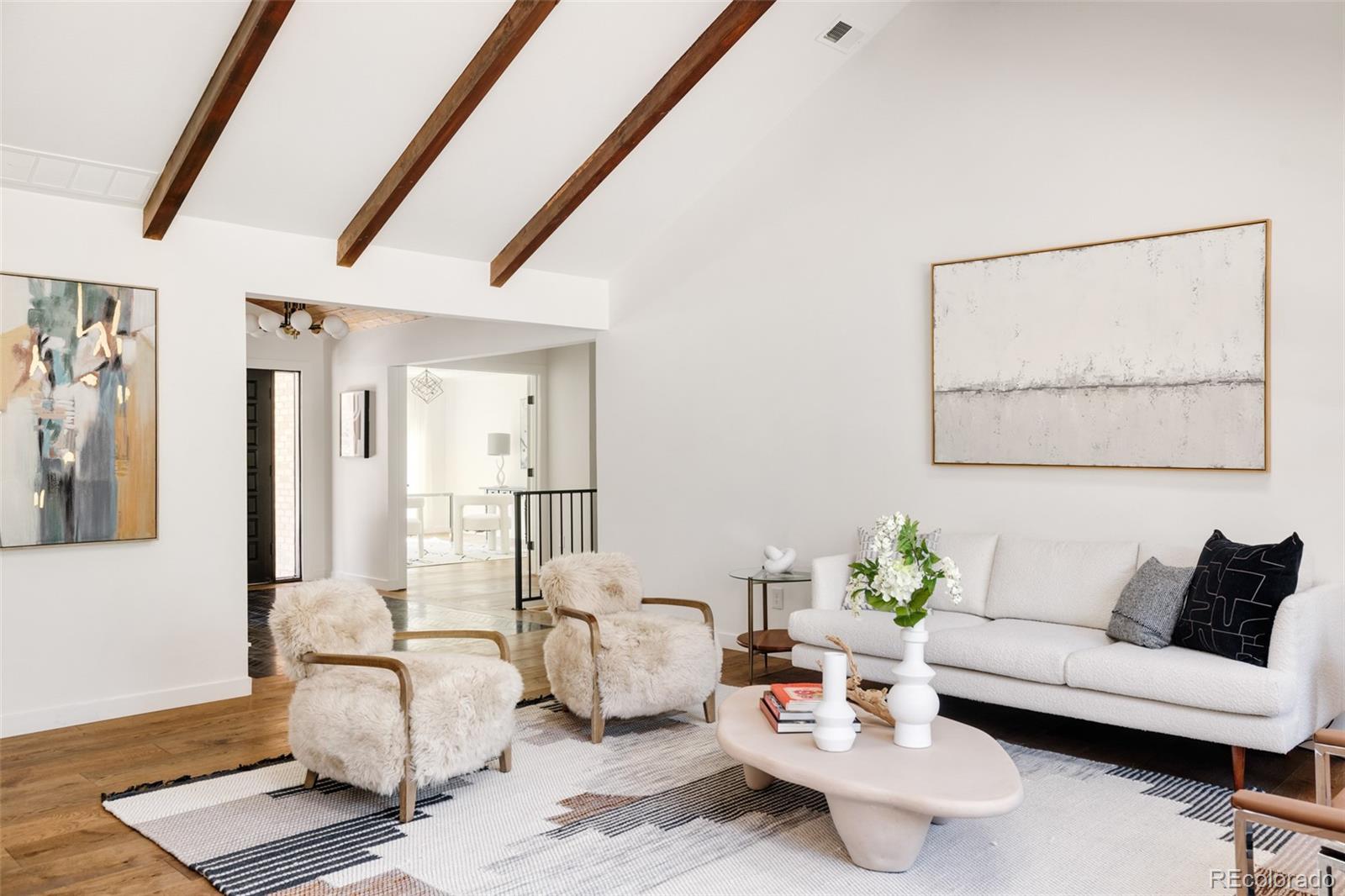 965 E Logan Circle