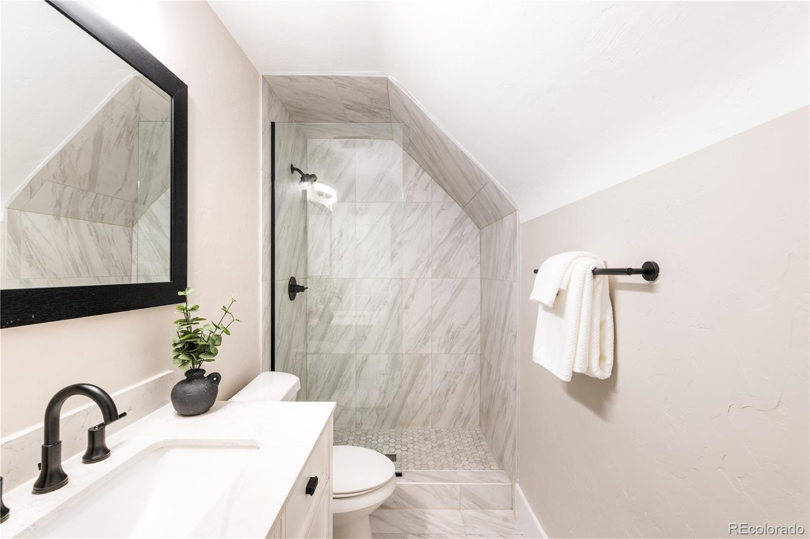 3151 N Gaylord Street